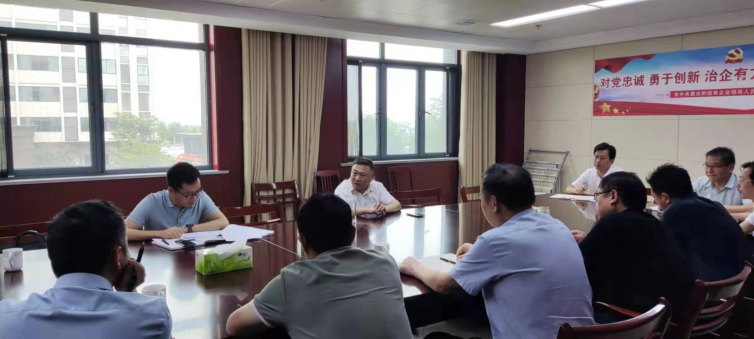 張守銳調(diào)研大別山國投集團(tuán)運營情況