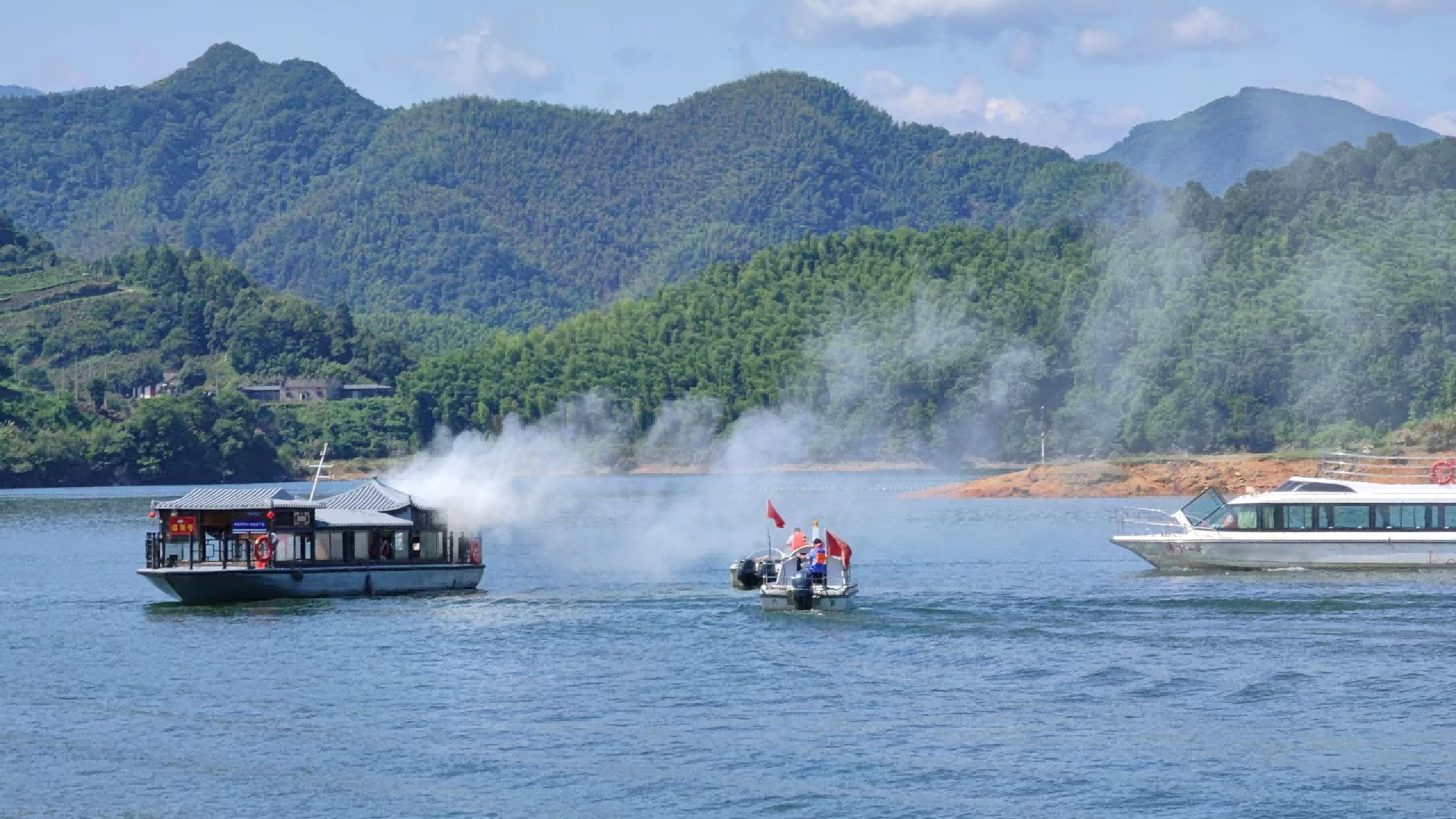 佛子嶺公司組織開(kāi)展水上應(yīng)急救援演練